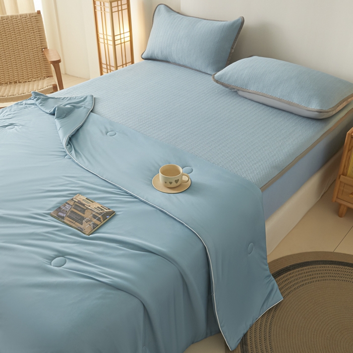 91家纺网 家纺一手货源 找家纺 欧邦 2025春夏新款PE凉感冰豆豆床笠款夏被夏凉被空调被四件套 桃心-蓝