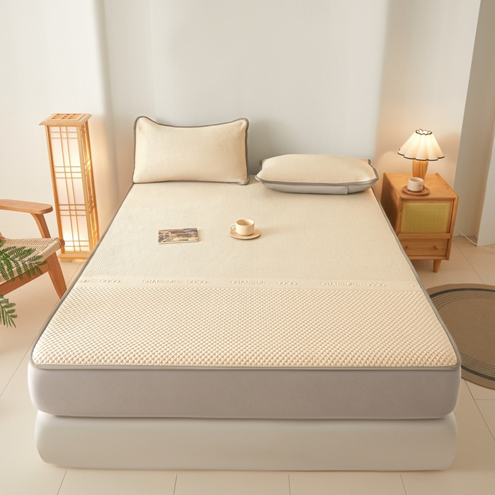 91家纺网 家纺一手货源 找家纺 欧邦 2025春夏新款PE凉感冰豆豆床笠款夏被夏凉被空调被四件套 桃心-米