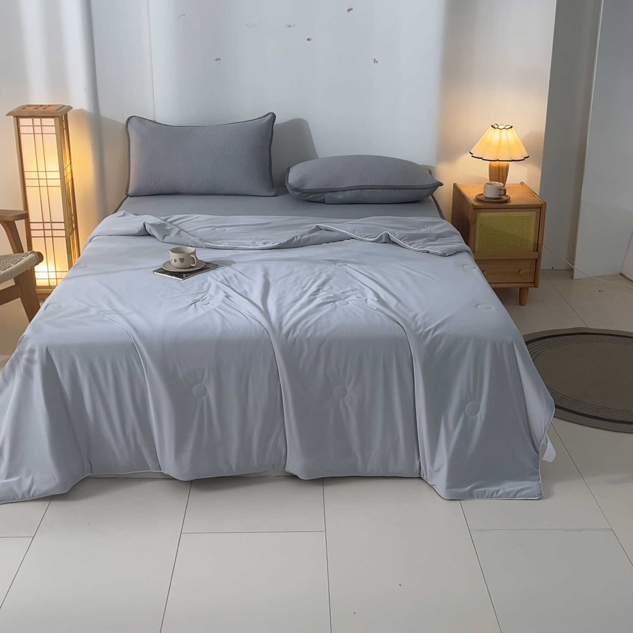 91家纺网 家纺一手货源 找家纺 欧邦 2025春夏新款PE凉感冰豆豆床笠款夏被夏凉被空调被四件套 四叶草-灰