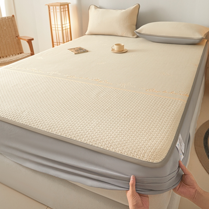 91家纺网 家纺一手货源 找家纺 欧邦 2025春夏新款PE凉感冰豆豆床笠款夏被夏凉被空调被四件套 四叶草-米