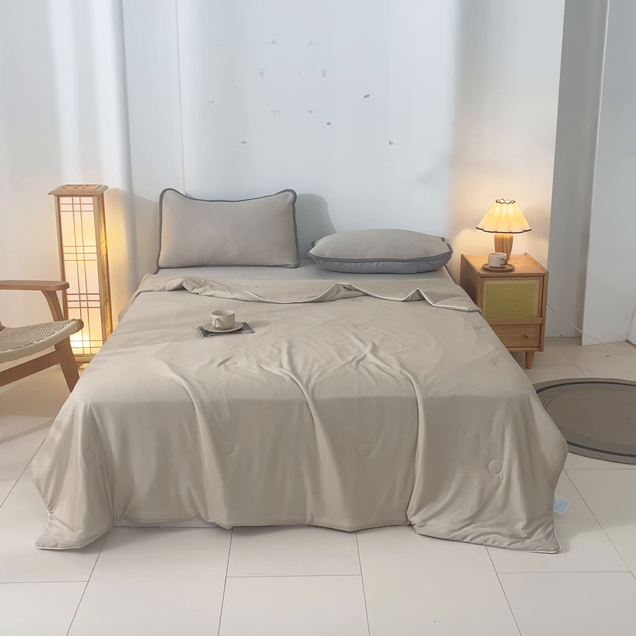 91家纺网 家纺一手货源 找家纺 欧邦 2025春夏新款PE凉感冰豆豆床笠款夏被夏凉被空调被四件套 四叶草-米