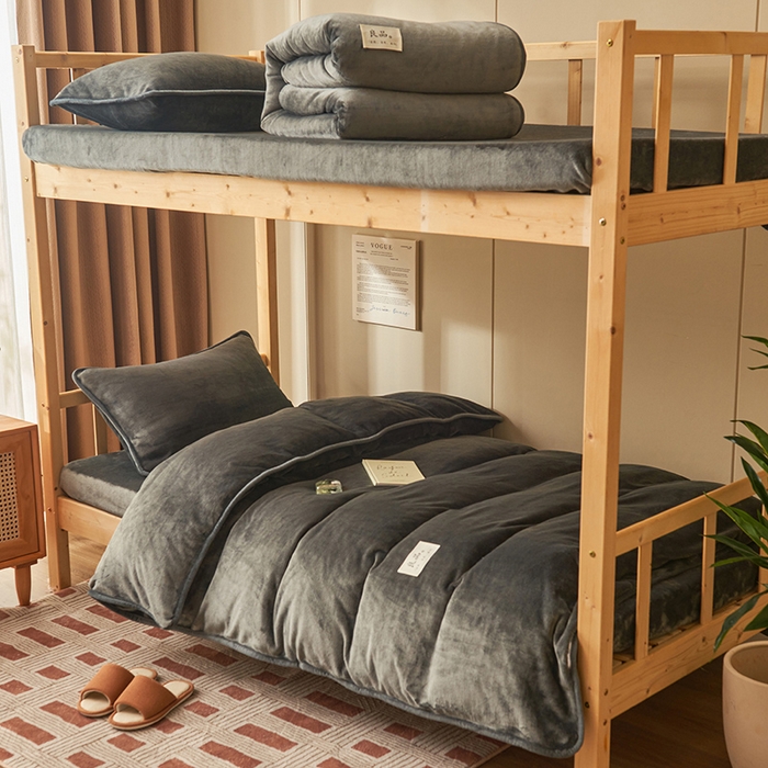 91家纺网 家纺一手货源 找家纺 （总）耐思家纺 2024新款学生宿舍牛奶绒保暖三件套