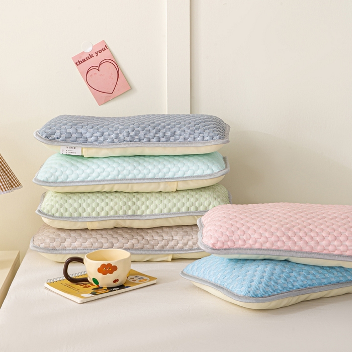 91家纺网 家纺一手货源 找家纺 博雅 2025春夏新款儿童凉感豆豆枕套 枕套单件 组合图仅供展示