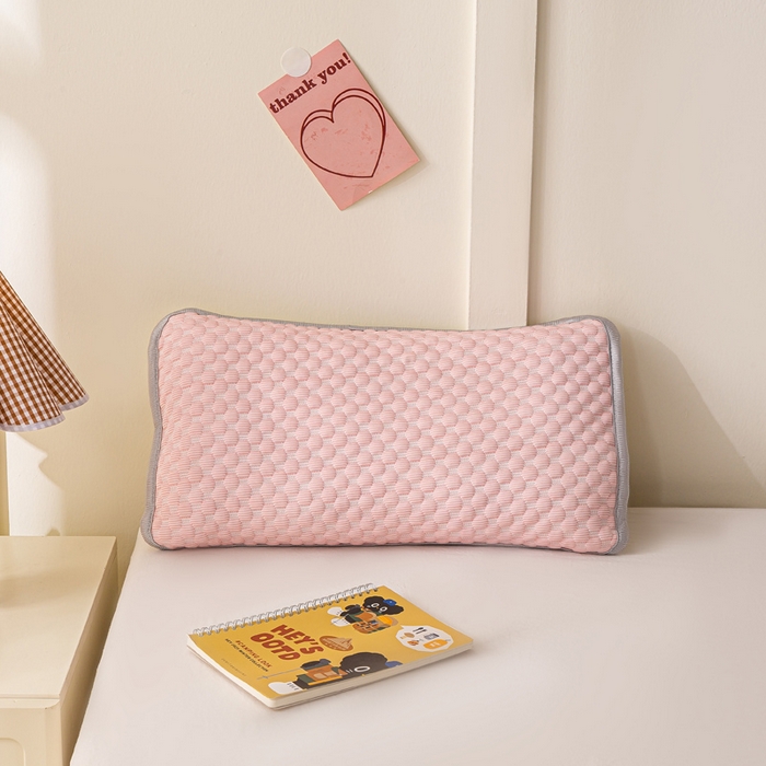 91家纺网 家纺一手货源 找家纺 博雅 2025春夏新款儿童凉感豆豆枕套 枕套单件 凉豆豆粉