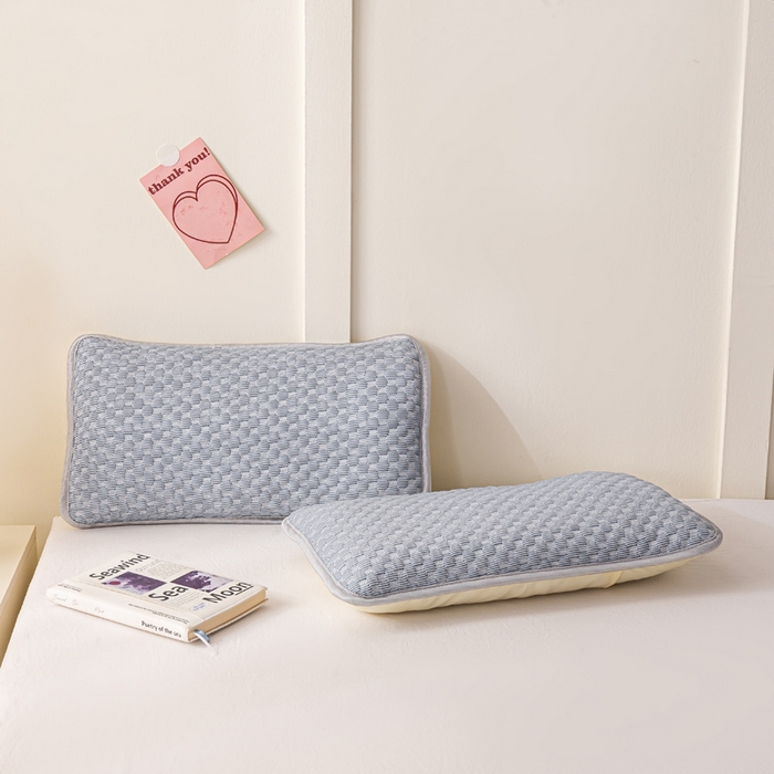 91家纺网 家纺一手货源 找家纺 博雅 2025春夏新款儿童凉感豆豆枕套 枕套单件 凉豆豆灰