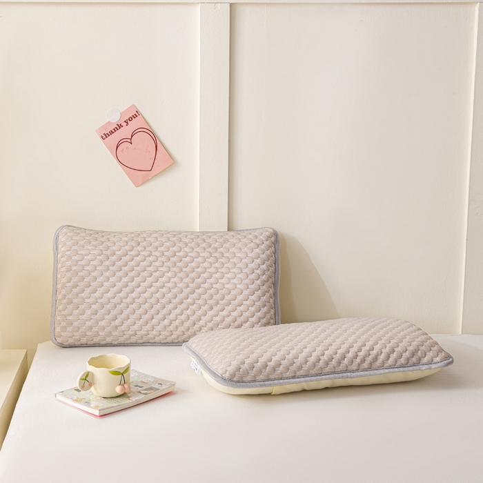 91家纺网 家纺一手货源 找家纺 博雅 2025春夏新款儿童凉感豆豆枕套 枕套单件 凉豆豆咖