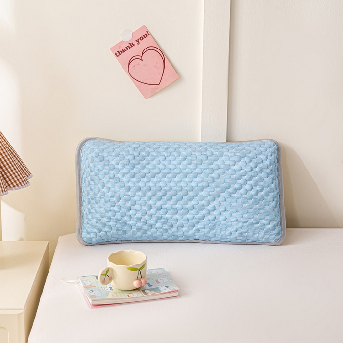 91家纺网 家纺一手货源 找家纺 博雅 2025春夏新款儿童凉感豆豆枕套 枕套单件 凉豆豆蓝