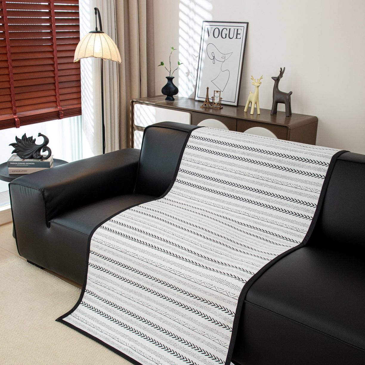 91家纺网 家纺一手货源 找家纺 沐沐家纺 2026新款符文沙发垫 黑色