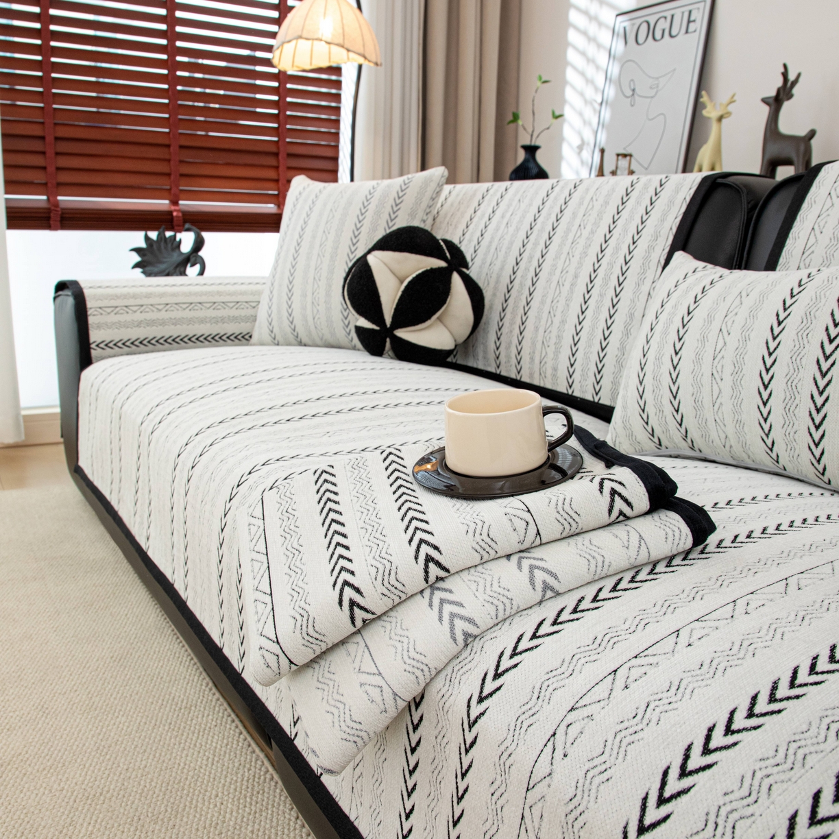 91家纺网 家纺一手货源 找家纺 沐沐家纺 2026新款符文沙发垫 黑色