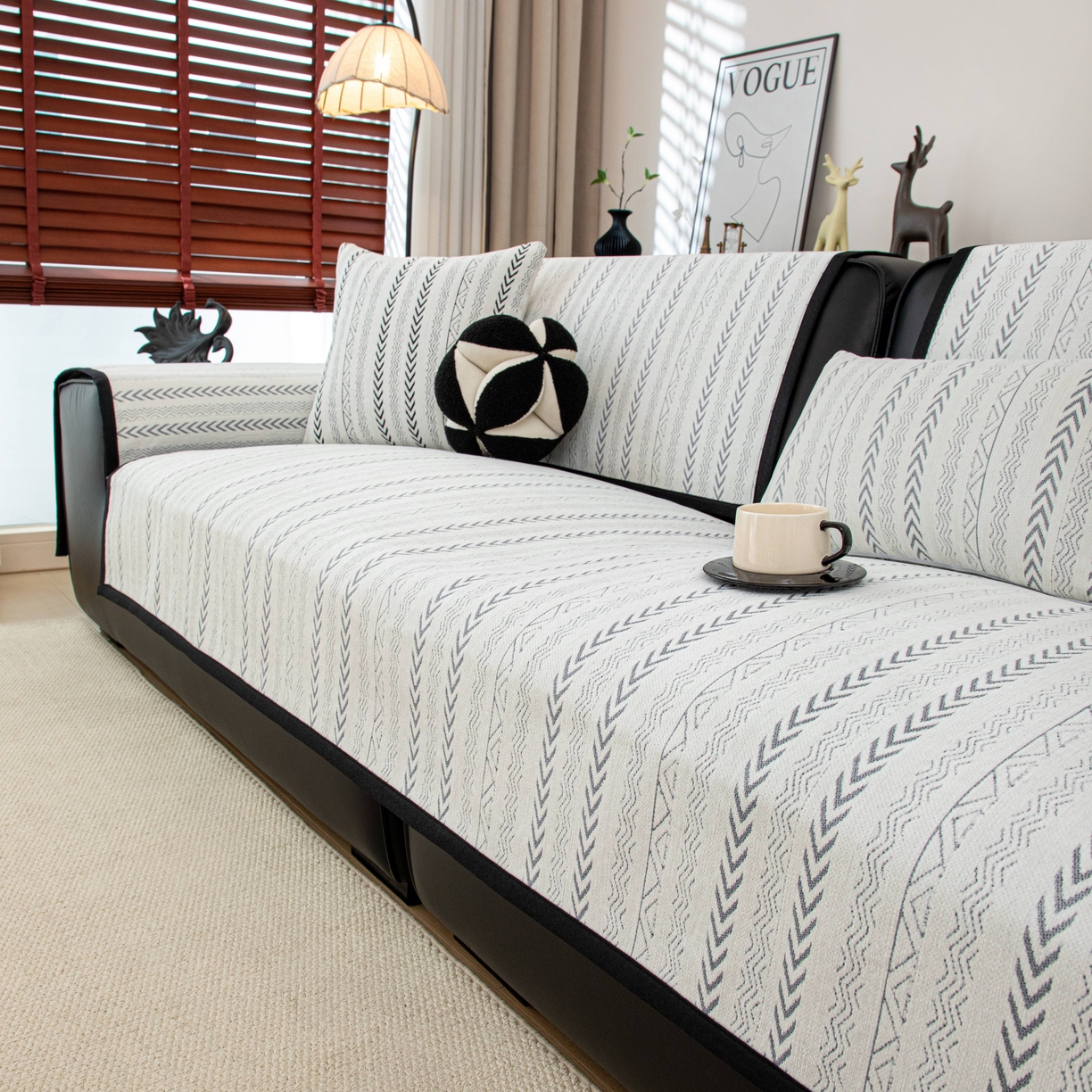 91家纺网 家纺一手货源 找家纺 沐沐家纺 2026新款符文沙发垫 浅中灰