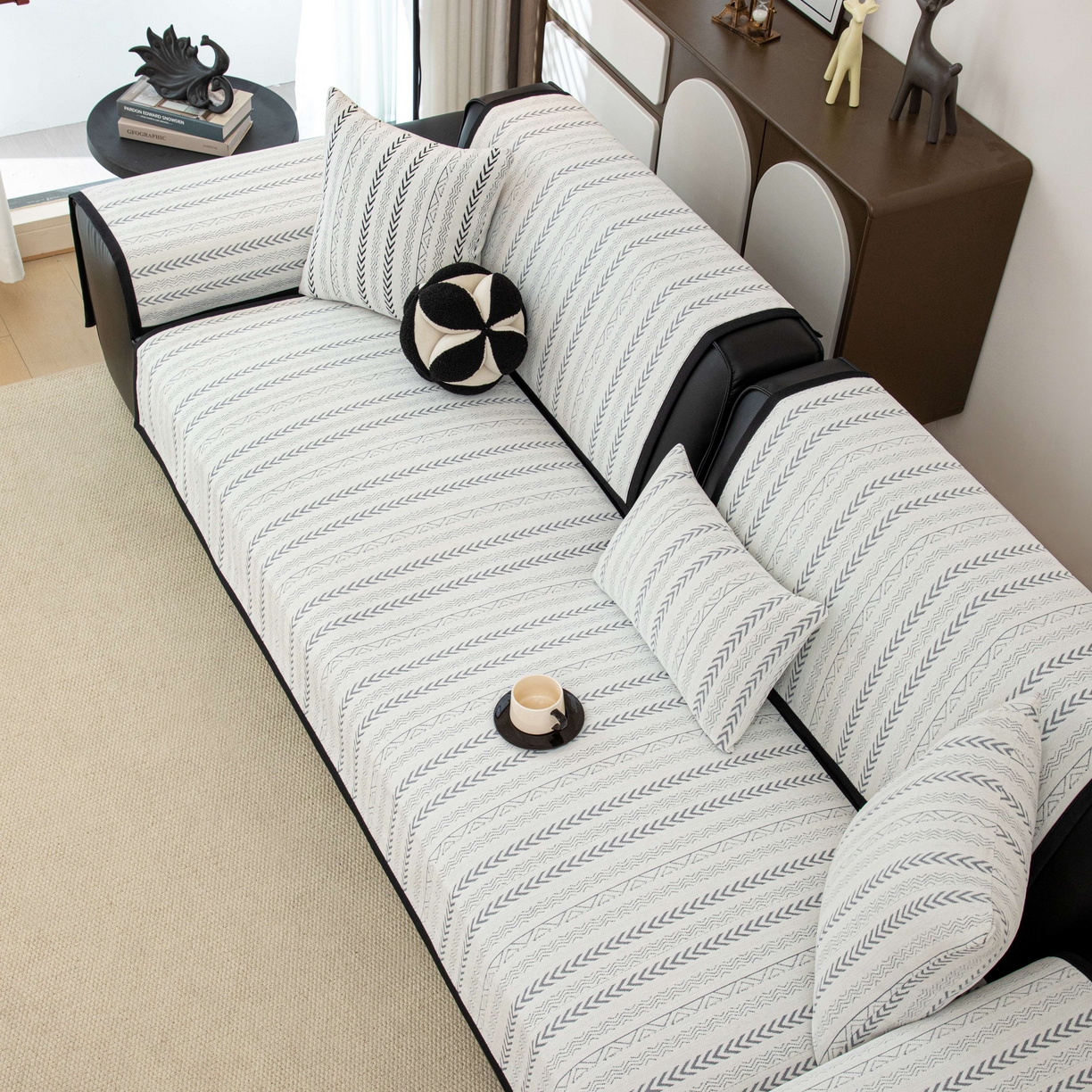 91家纺网 家纺一手货源 找家纺 沐沐家纺 2026新款符文沙发垫 浅中灰