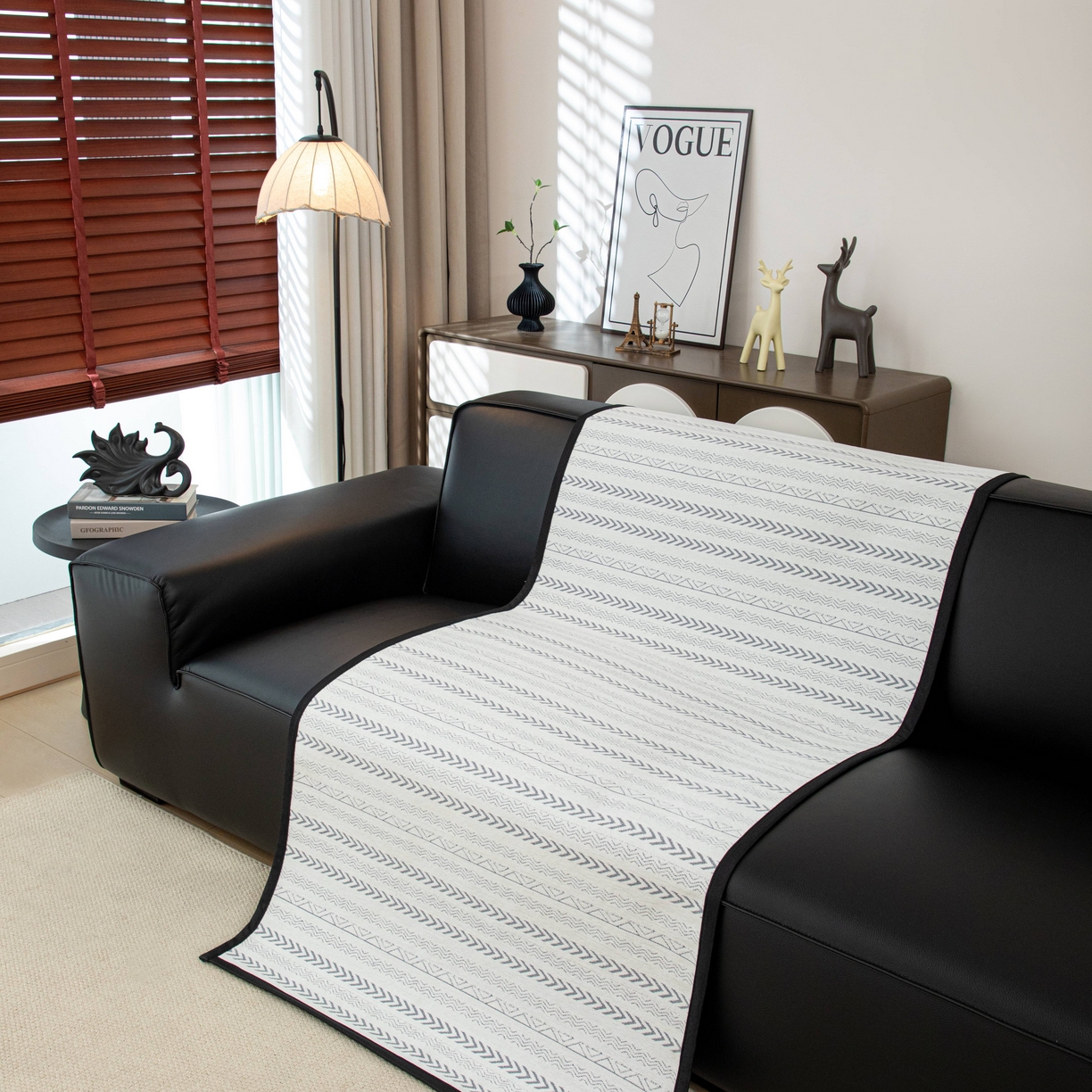 91家纺网 家纺一手货源 找家纺 沐沐家纺 2026新款符文沙发垫 浅中灰