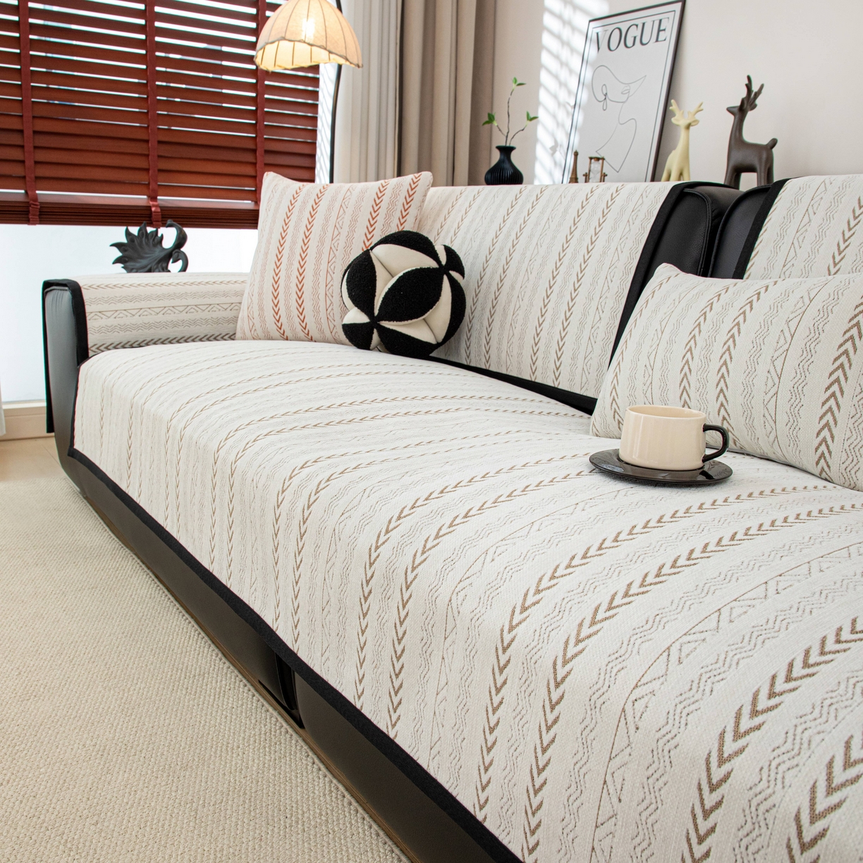 91家纺网 家纺一手货源 找家纺 沐沐家纺 2026新款符文沙发垫 驼色