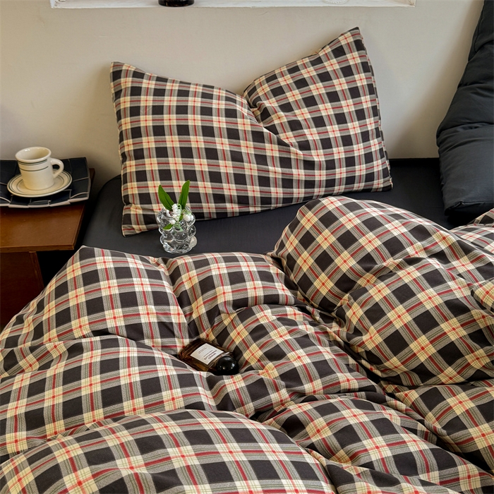 91家纺网 家纺一手货源 找家纺 （总）多品家纺 2025新款简约复古风水洗棉格子四件套