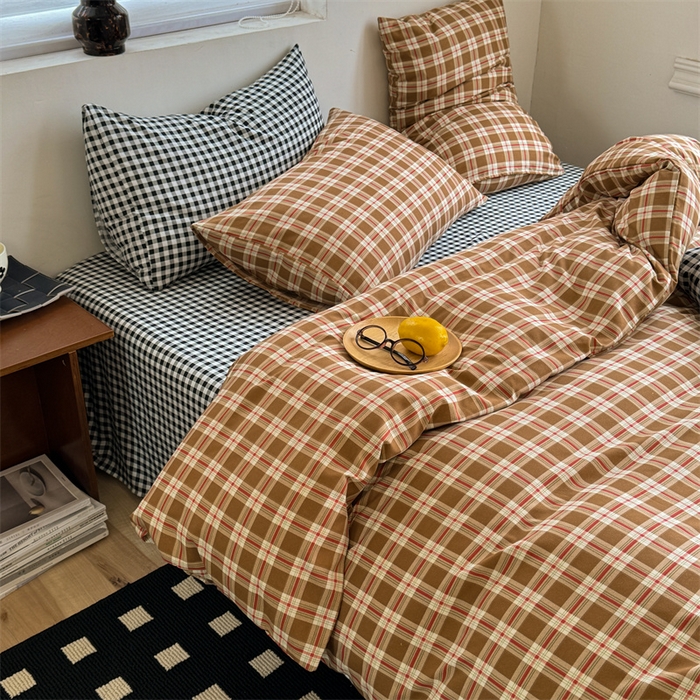 91家纺网 家纺一手货源 找家纺 多品家纺 2025新款简约复古风水洗棉格子四件套 时光+黑白格