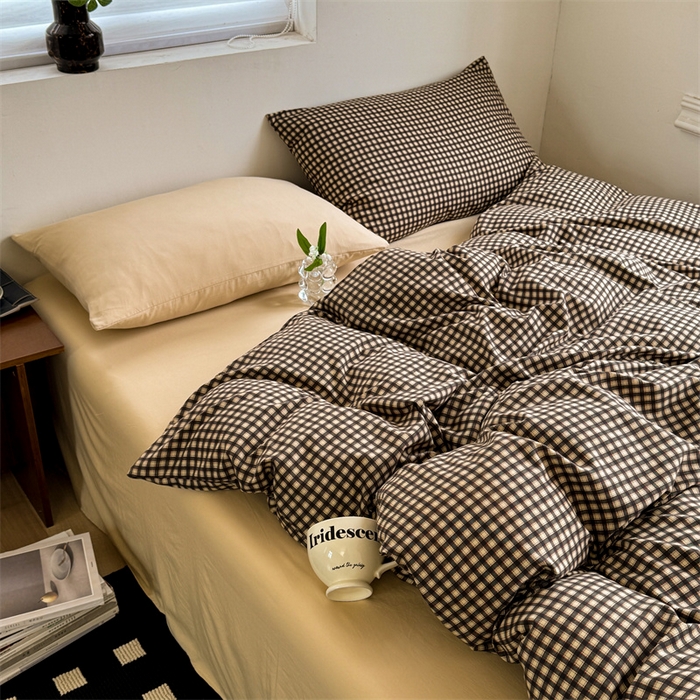 91家纺网 家纺一手货源 找家纺 多品家纺 2025新款简约复古风水洗棉格子单被套被套单件 黑小格