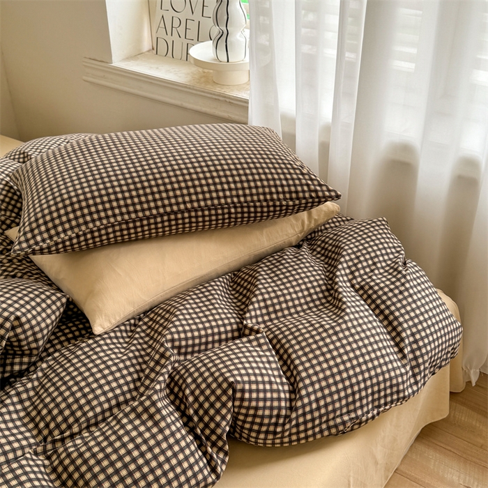 91家纺网 家纺一手货源 找家纺 多品家纺 2025新款简约复古风水洗棉格子单被套被套单件 黑小格