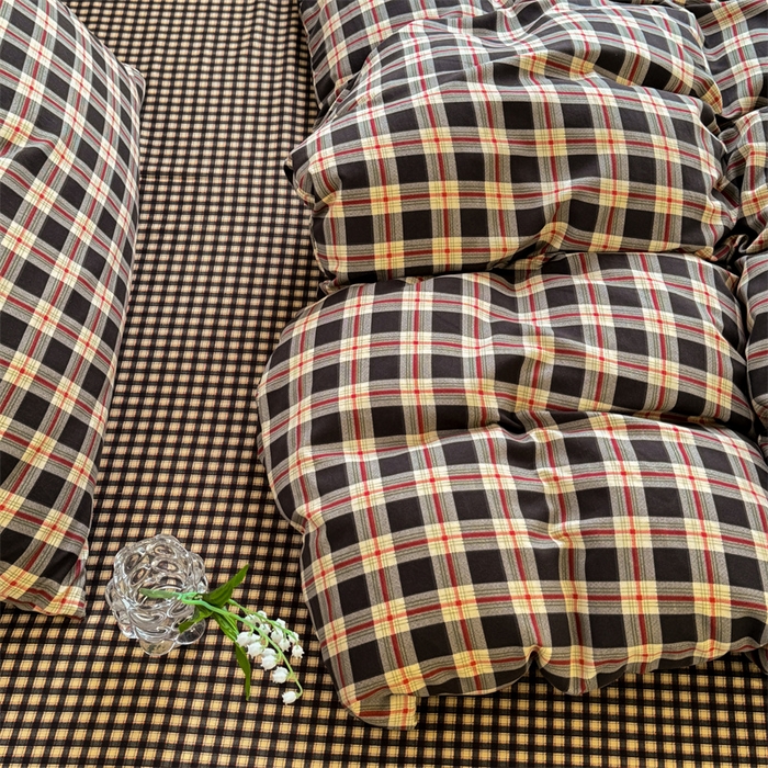 91家纺网 家纺一手货源 找家纺 （总）多品家纺 2025新款简约复古风水洗棉格子单被套被套单件