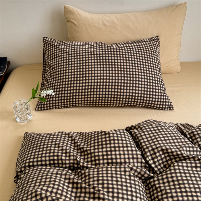 91家纺网 家纺一手货源 找家纺 多品家纺 2025新款简约复古风水洗棉格子单被套被套单件 黑小格