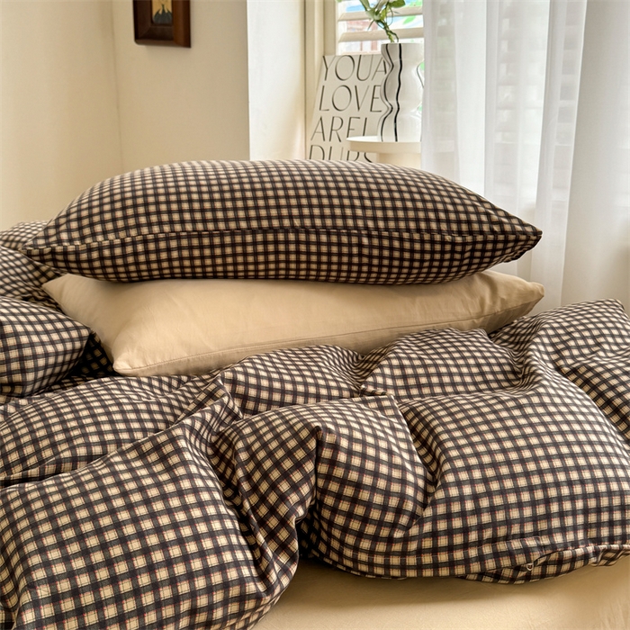 91家纺网 家纺一手货源 找家纺 多品家纺 2025新款简约复古风水洗棉格子单被套被套单件 黑小格