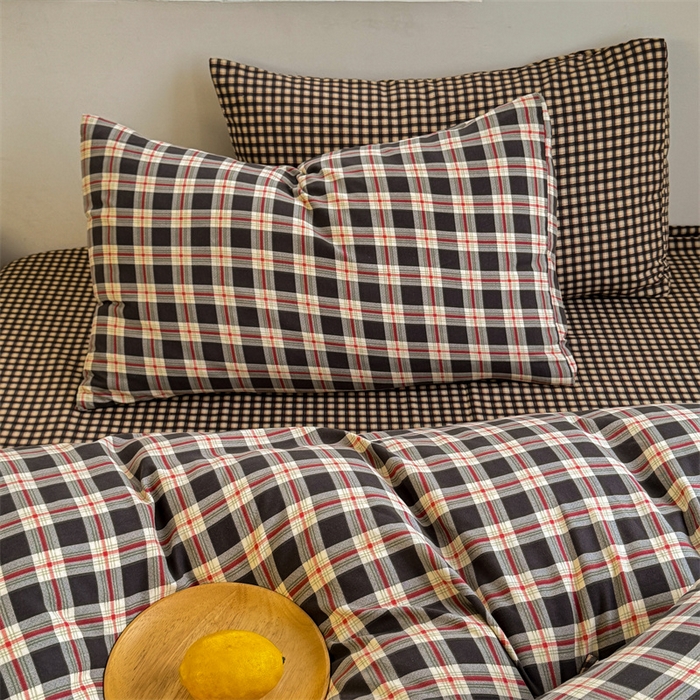 91家纺网 家纺一手货源 找家纺 多品家纺 2025新款简约复古风水洗棉格子单被套被套单件 柏林