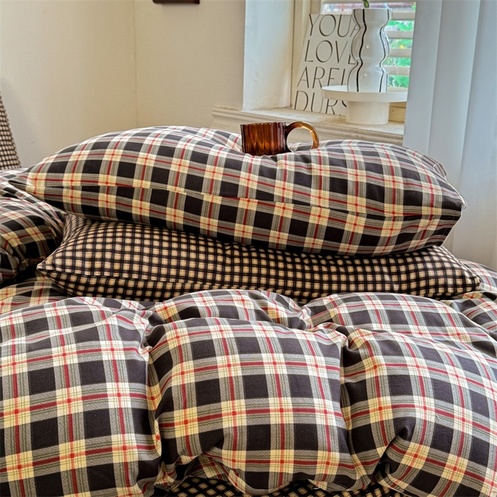 91家纺网 家纺一手货源 找家纺 多品家纺 2025新款简约复古风水洗棉格子单被套被套单件 柏林