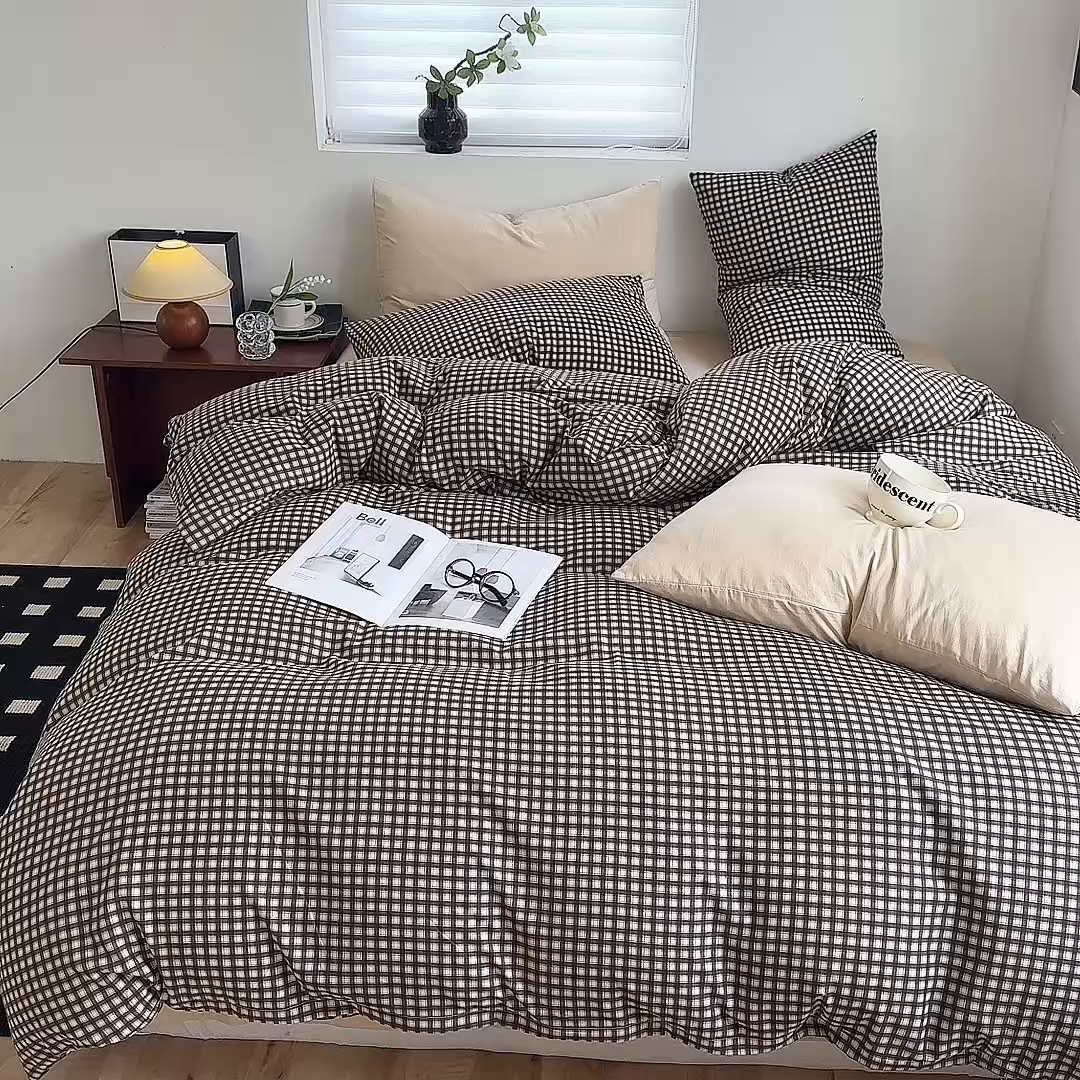 91家纺网 家纺一手货源 找家纺 多品家纺 2025新款简约复古风水洗棉格子单被套被套单件 黑小格