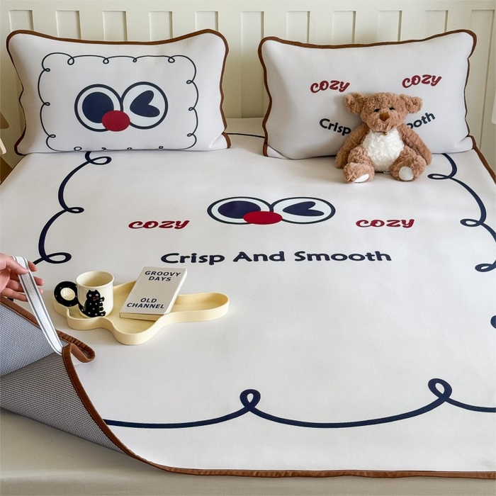 91家纺网 家纺一手货源 找家纺 顾里家纺 2025春夏新款Chic风冰感纤维软席凉席席子 搞怪大眼