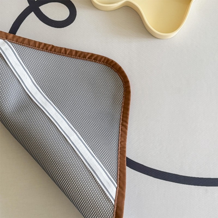 91家纺网 家纺一手货源 找家纺 顾里家纺 2025春夏新款Chic风冰感纤维软席凉席席子 搞怪大眼