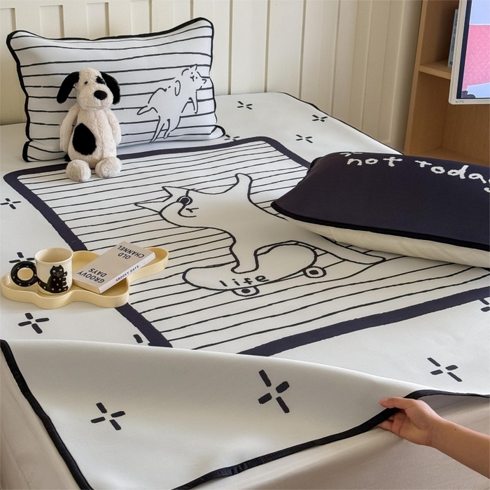 91家纺网 家纺一手货源 找家纺 顾里家纺 2025春夏新款Chic风冰感纤维软席凉席席子 滑板猫