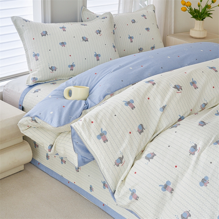 91家纺网 家纺一手货源 找家纺 洽想家 2025新款里外夹棉新疆棉花水洗床盖A1系列 劳伦小象