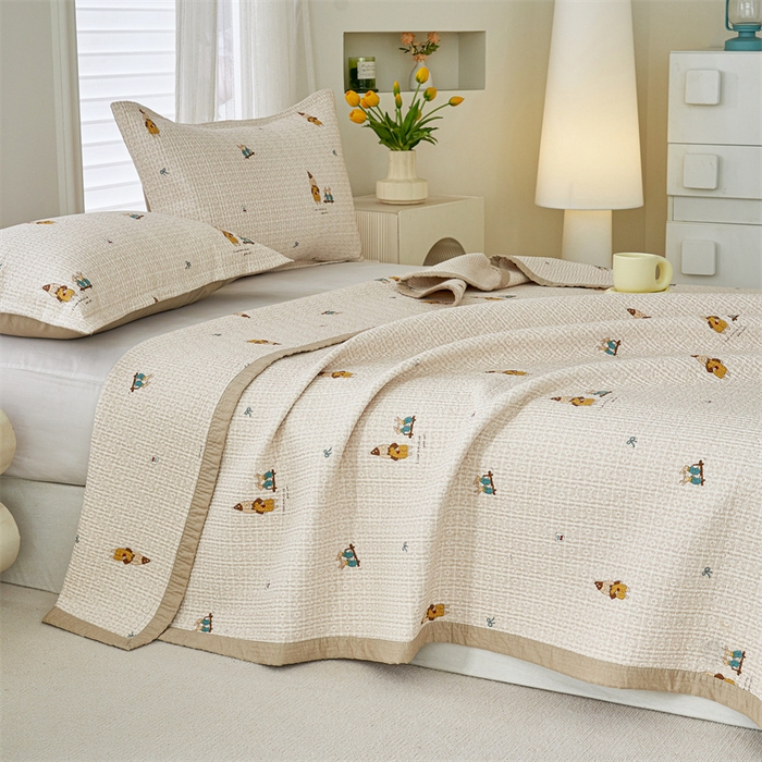 91家纺网 家纺一手货源 找家纺 洽想家 2025新款里外夹棉新疆棉花水洗床盖A1系列 兔梦园 床盖