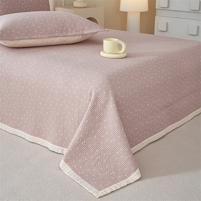 91家纺网 家纺一手货源 找家纺 洽想家 2025新款里外夹棉新疆棉花水洗床盖A1系列 樱桃粉