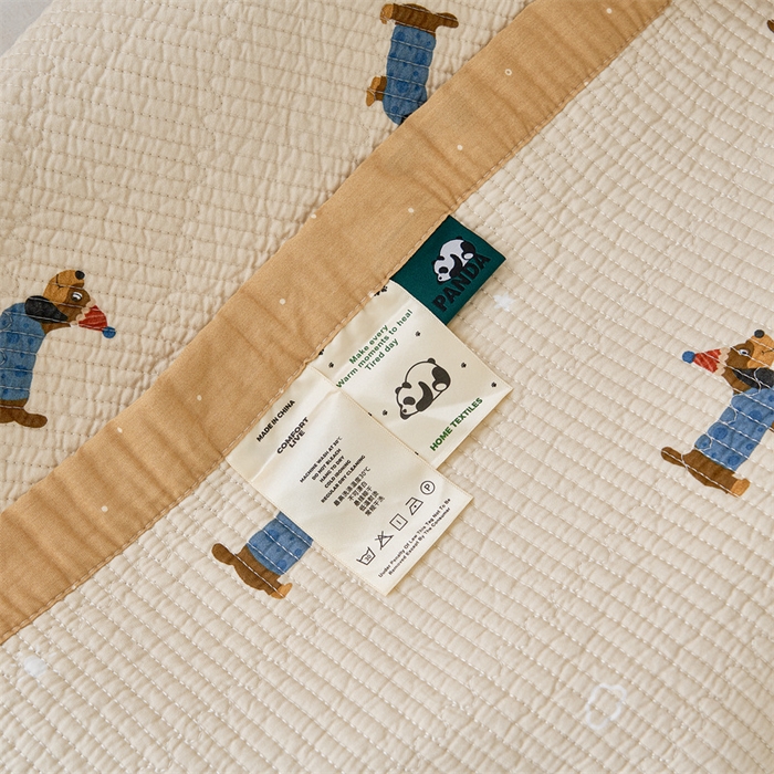 91家纺网 家纺一手货源 找家纺 洽想家 2025新款里外夹棉新疆棉花水洗床盖A1系列 班长狗 床盖