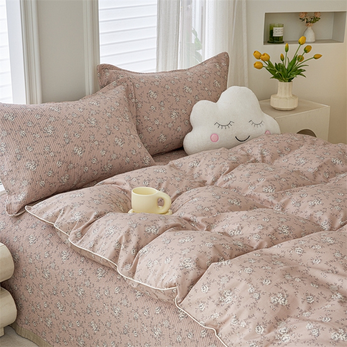 91家纺网 家纺一手货源 找家纺 洽想家 2025新款里外夹棉新疆棉花水洗床盖A1系列 绮梦