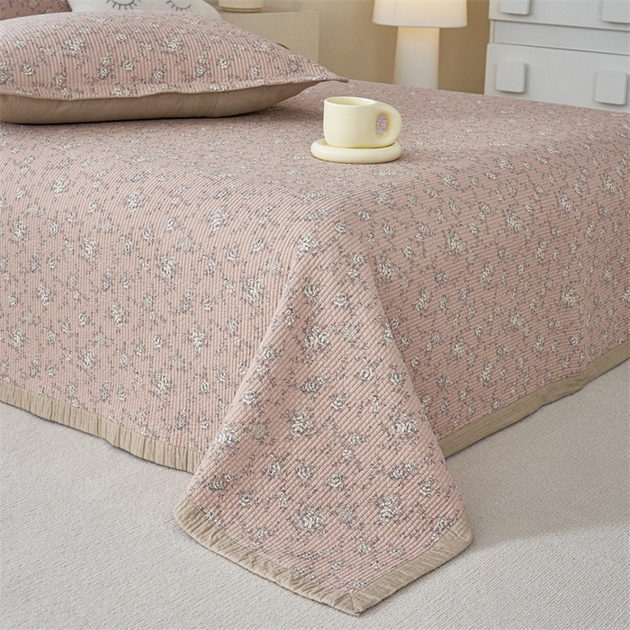 91家纺网 家纺一手货源 找家纺 洽想家 2025新款里外夹棉新疆棉花水洗床盖A1系列 绮梦