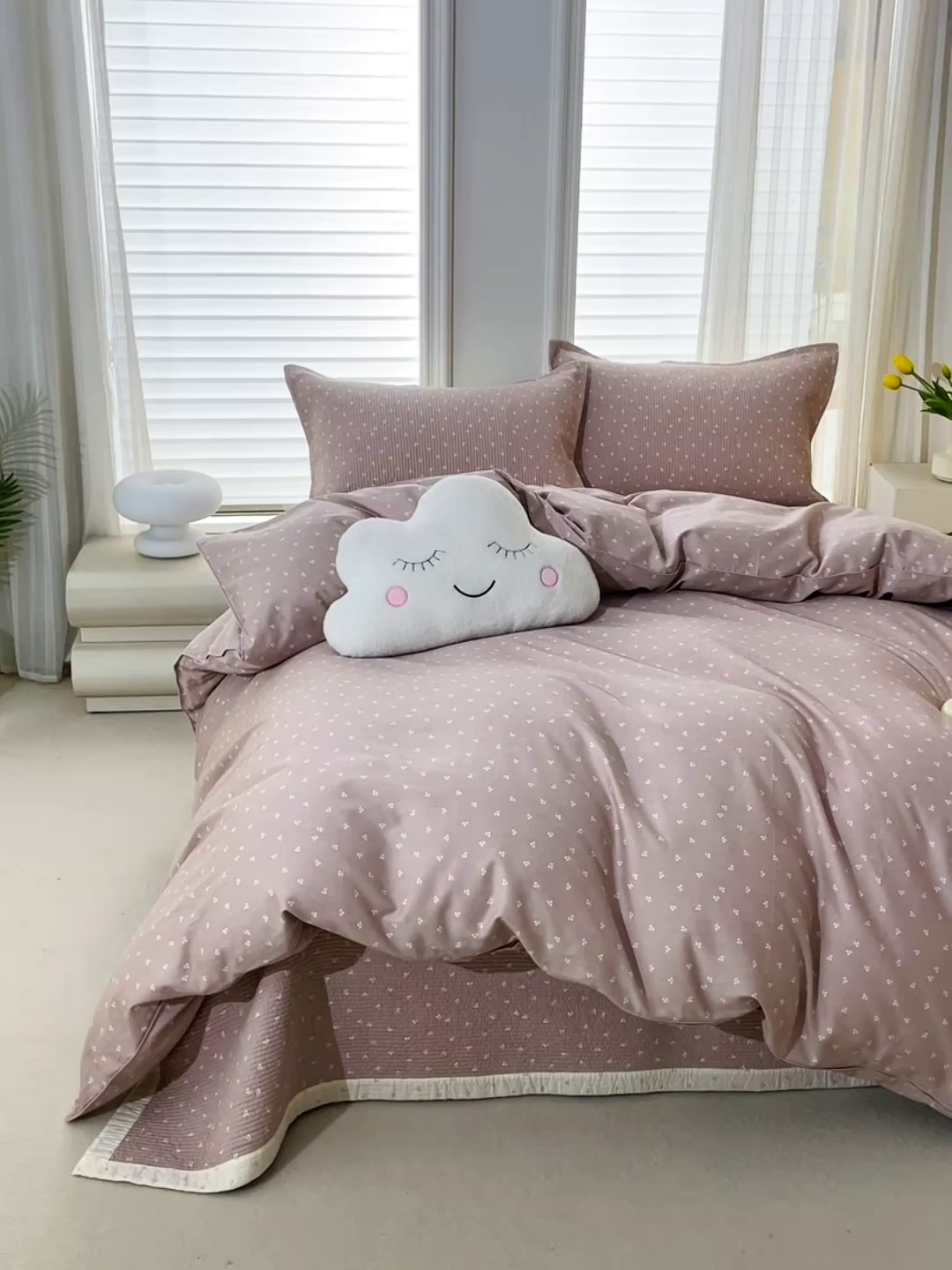 91家纺网 家纺一手货源 找家纺 洽想家 2025新款里外夹棉新疆棉花水洗床盖A1系列 樱桃粉