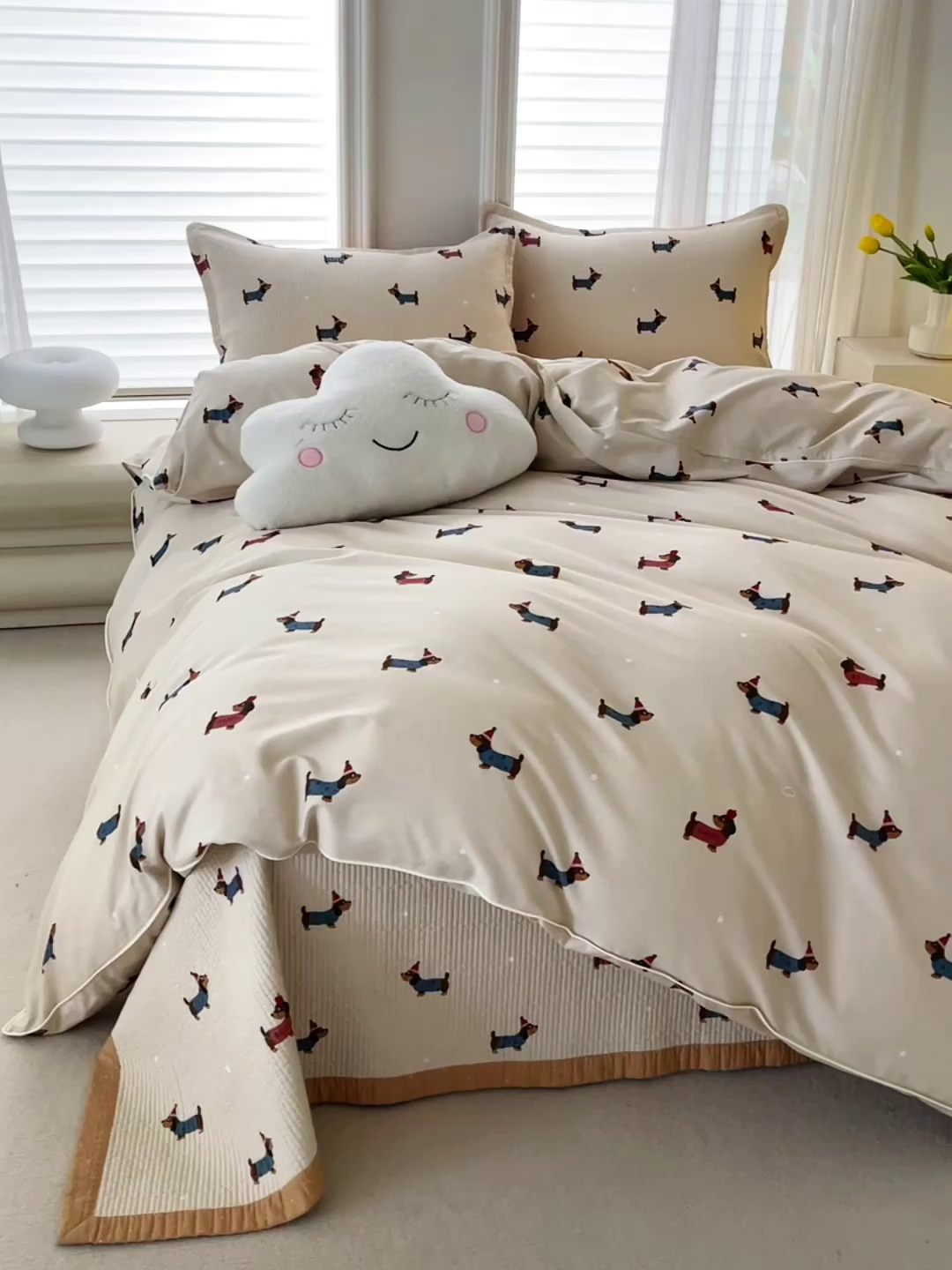 91家纺网 家纺一手货源 找家纺 洽想家 2025新款里外夹棉新疆棉花水洗床盖A1系列 班长狗