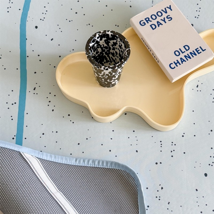 91家纺网 家纺一手货源 找家纺 顾里家纺 2025春夏新款Chic风冰感纤维软席凉席席子 泼墨线条狗