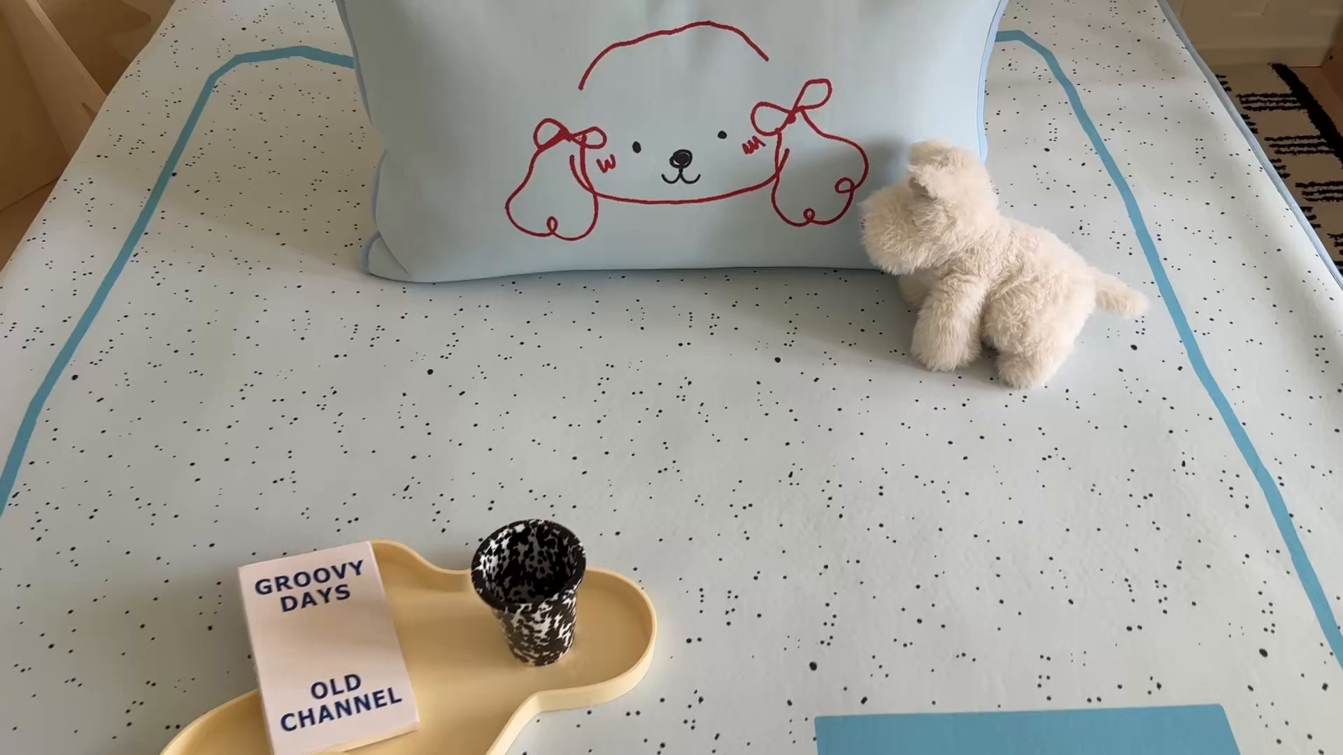 91家纺网 家纺一手货源 找家纺 顾里家纺 2025春夏新款Chic风冰感纤维软席凉席席子 泼墨线条狗