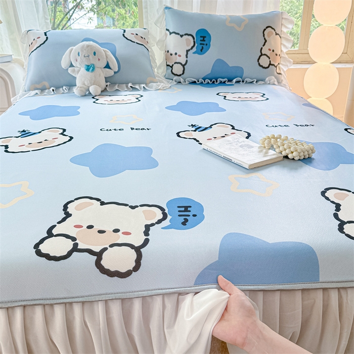 91家纺网 家纺一手货源 找家纺 康纳利 2025新款碳光冰丝席床裙款凉席软凉席 复合冰丝床裙款-幸运熊