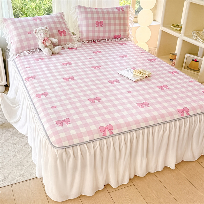 91家纺网 家纺一手货源 找家纺 康纳利 2025新款碳光冰丝席床裙款凉席软凉席 复合冰丝床裙款-心语