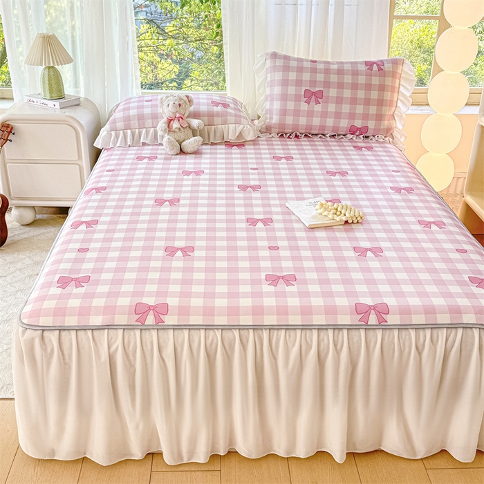 91家纺网 家纺一手货源 找家纺 康纳利 2025新款碳光冰丝席床裙款凉席软凉席 复合冰丝床裙款-心语