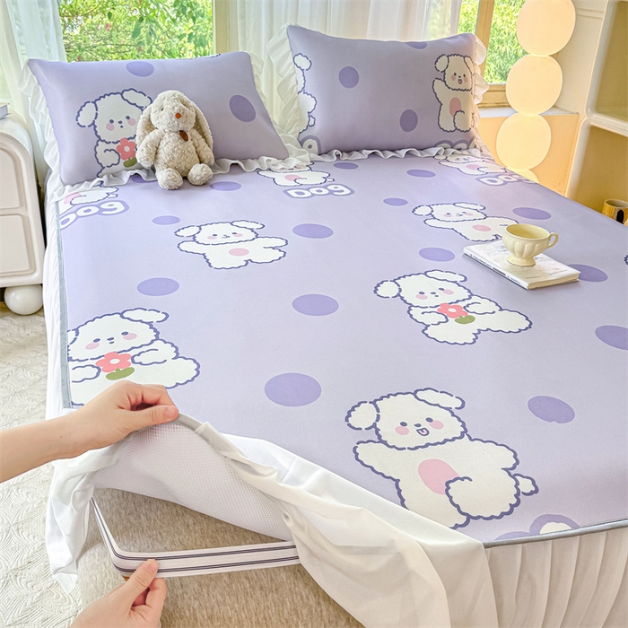 91家纺网 家纺一手货源 找家纺 康纳利 2025新款碳光冰丝席床裙款凉席软凉席 复合冰丝床裙款-波点狗