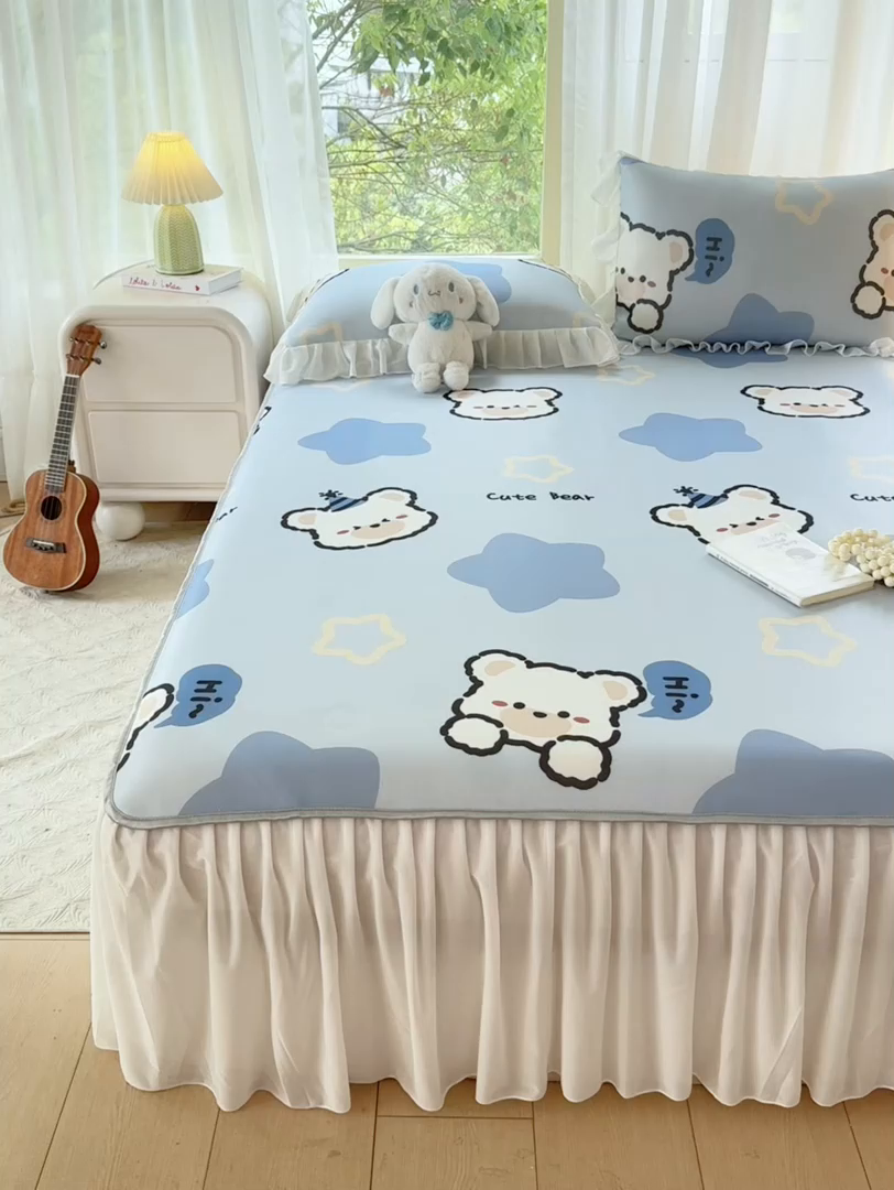 91家纺网 家纺一手货源 找家纺 康纳利 2025新款碳光冰丝席床裙款凉席软凉席 复合冰丝床裙款-幸运熊