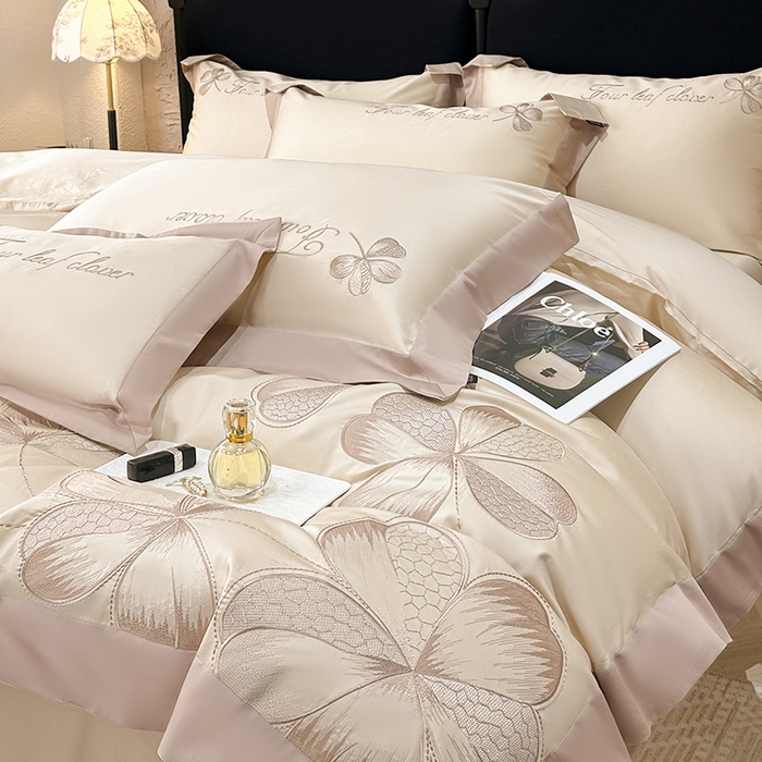 91家纺网 家纺一手货源 找家纺 【直播爆款】A类全棉四件套纯棉轻奢重工刺绣床单床笠夏季床单床笠床上用品 绮梦-白桃