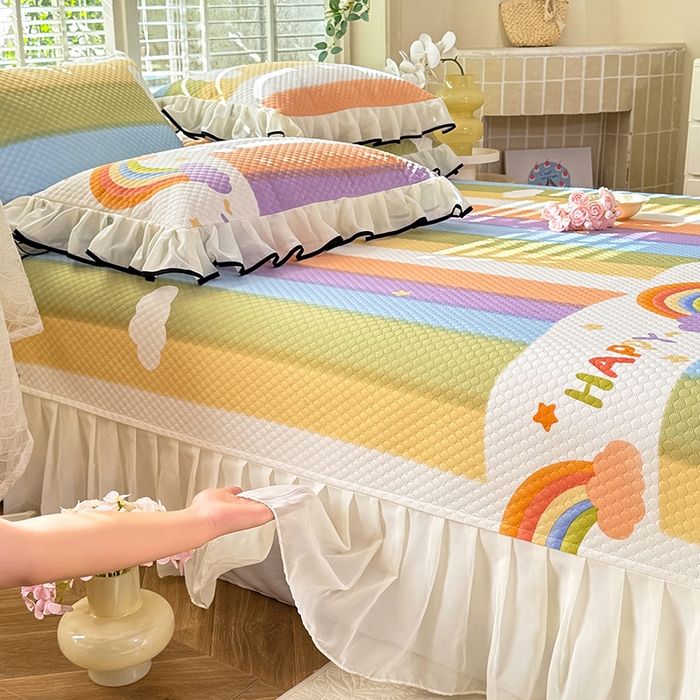 91家纺网 家纺一手货源 找家纺 金盛皇朝家纺 2025夏季新款冰丝凉豆豆床盖凉席 绚丽彩虹