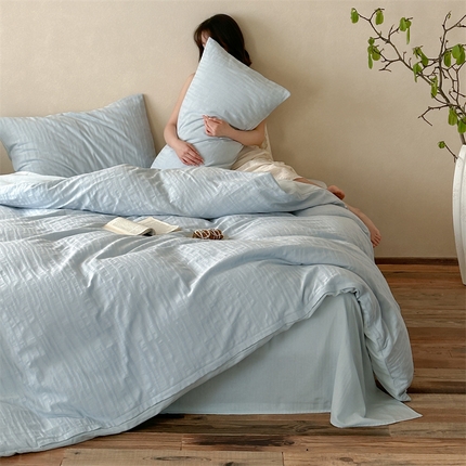 91家纺网 家纺一手货源 找家纺 梦享生活家居 2025新款色织三层提花人字纹面料四件套-青春系列恋青春天蓝