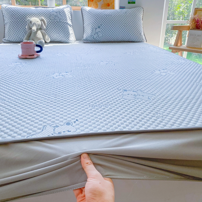 91家纺网 家纺一手货源 找家纺 千朵 2025新款凉感PE冰豆豆提花床笠款凉席 星星兔蓝