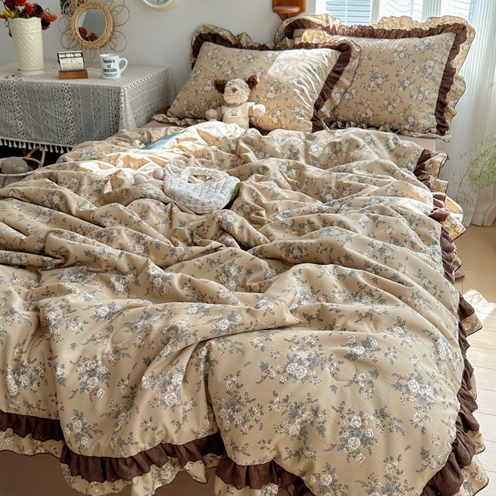 91家纺网 家纺一手货源 找家纺 轻奢坊 2025新款复古风双层纱水洗棉夏被四件套 夏被-莫奈